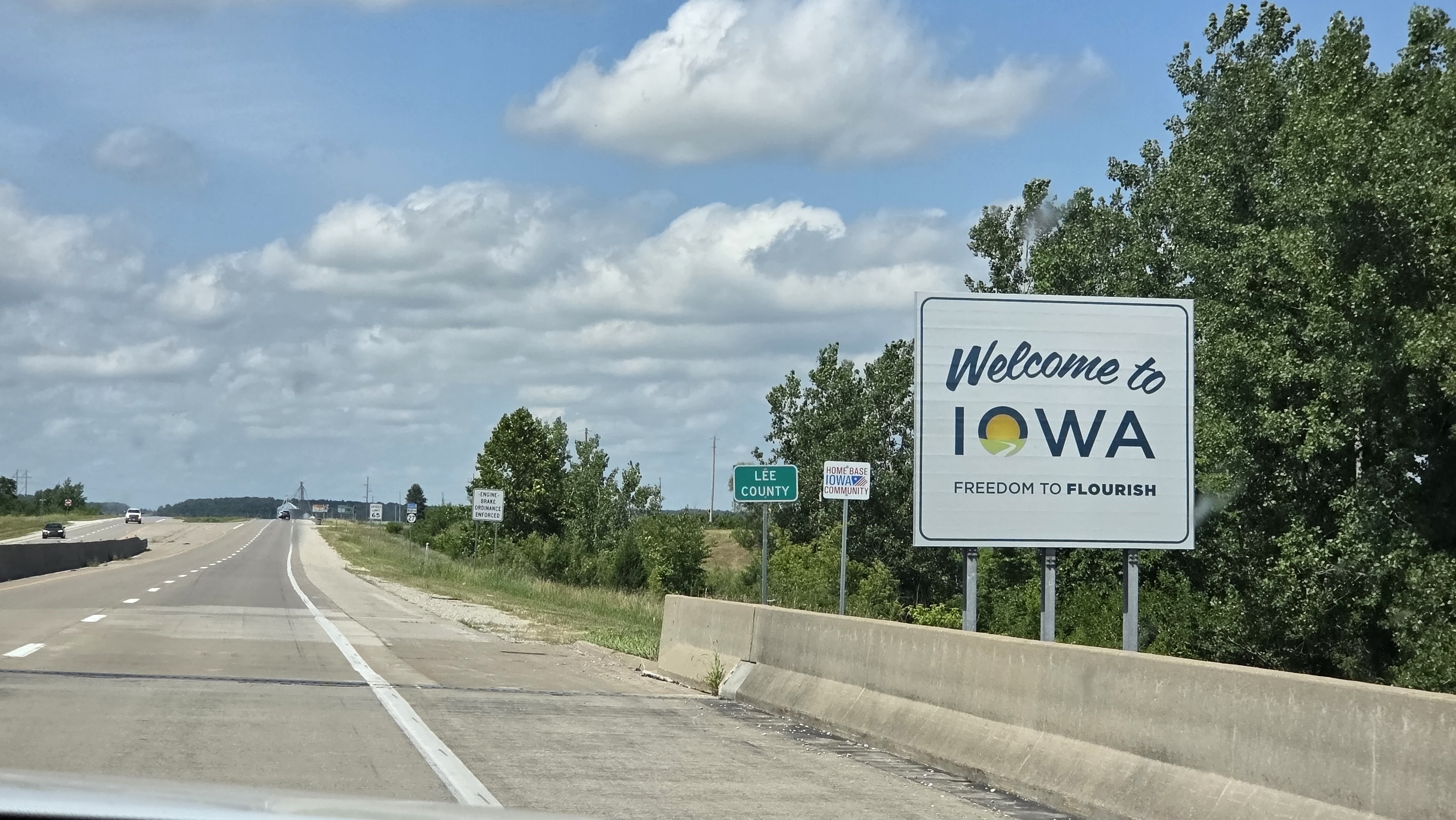 Welcome to Iowa sign