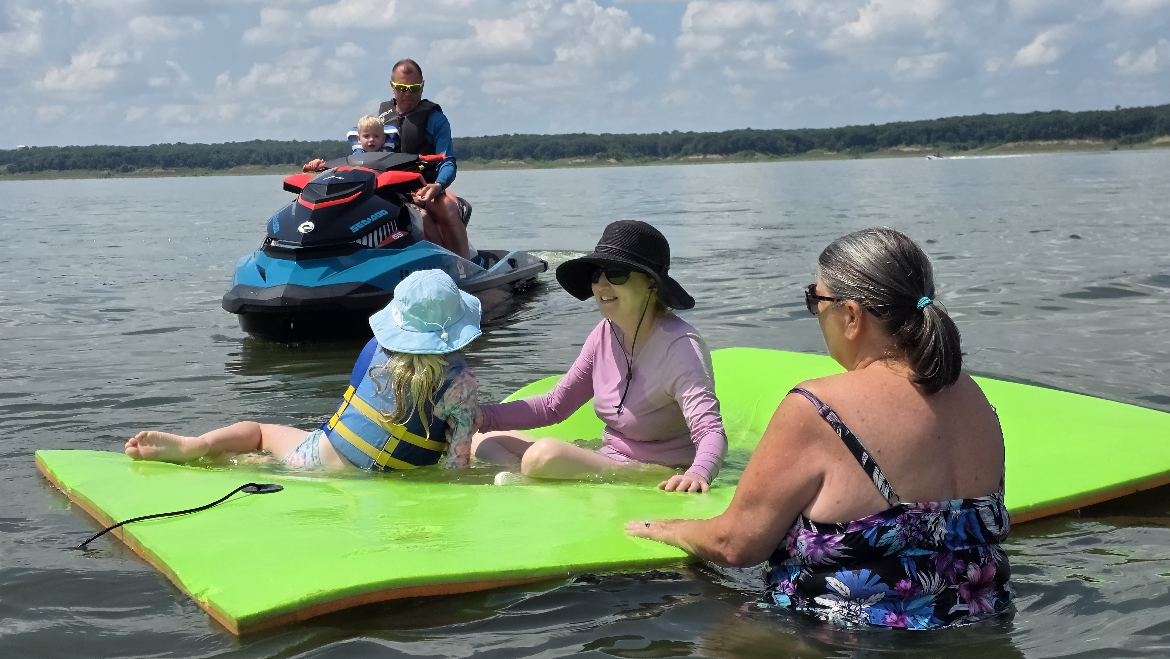 Lily Pad Water Raft